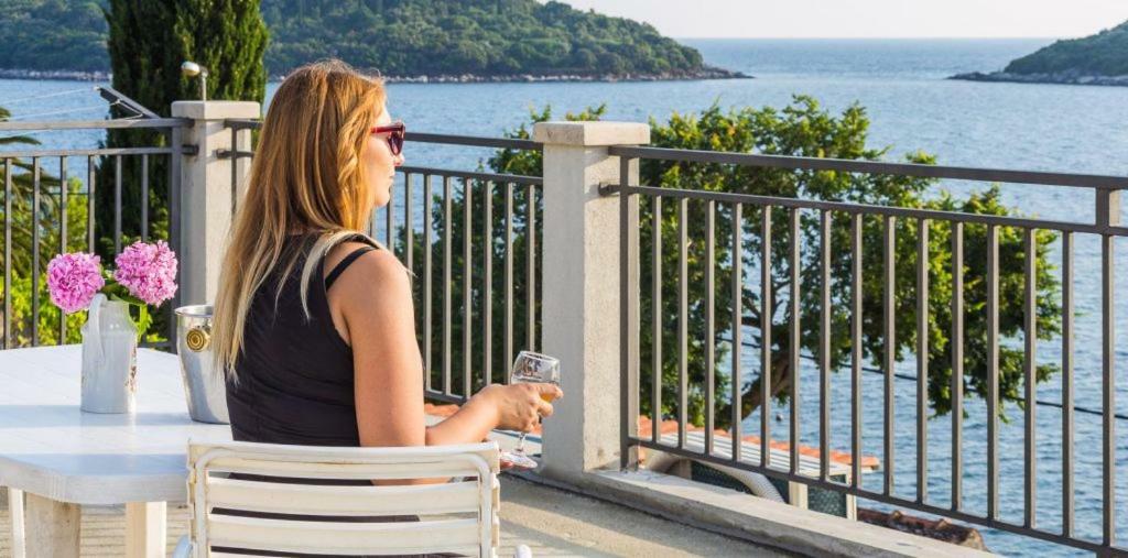 Villa Riva Molunat Luaran gambar